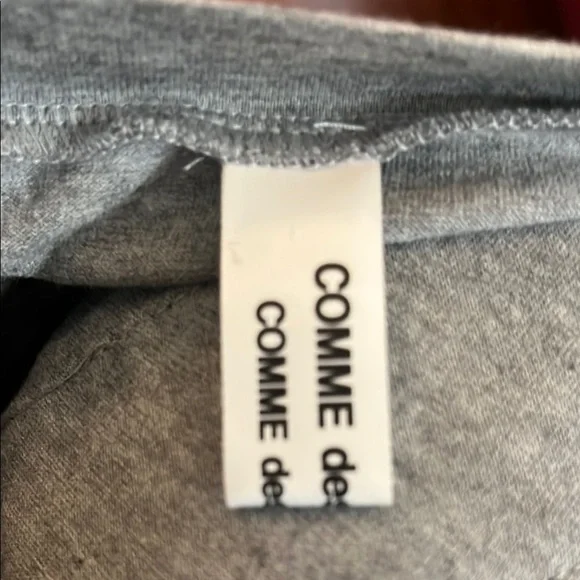 Comme des Garçons Gray and Black Top - Picture 7 of 11